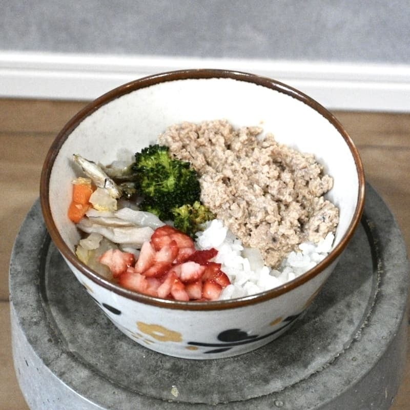 【Bioliob ビオリオーブ】ビオポーク 春のごちそう ストロベリー添え